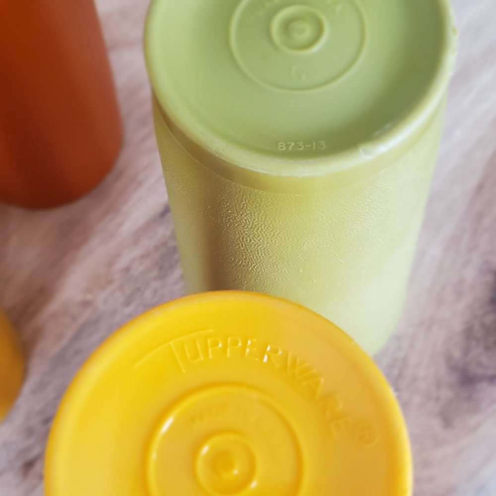 Vintage Tupperware Tumblers Set of 6 BOHO colors - Picture 4 of 7